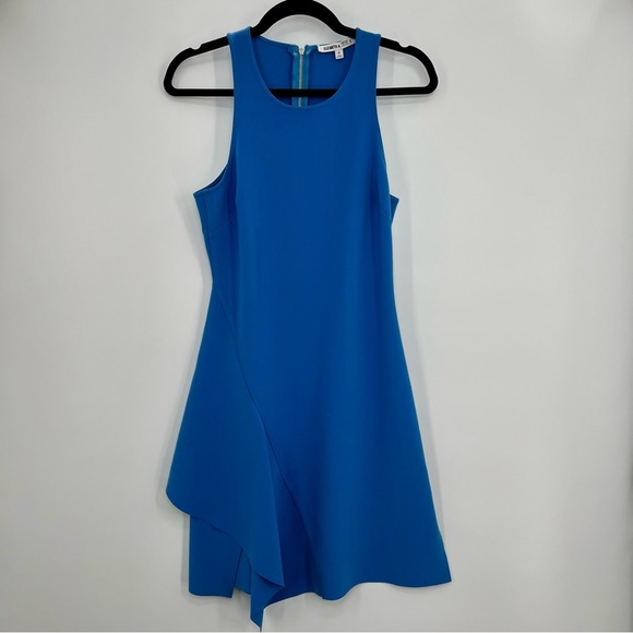 Elizabeth and James Dresses & Skirts - Elizabeth And James Sleeveless Asymmetrical Tiered Mini Dress Blue Size 6
